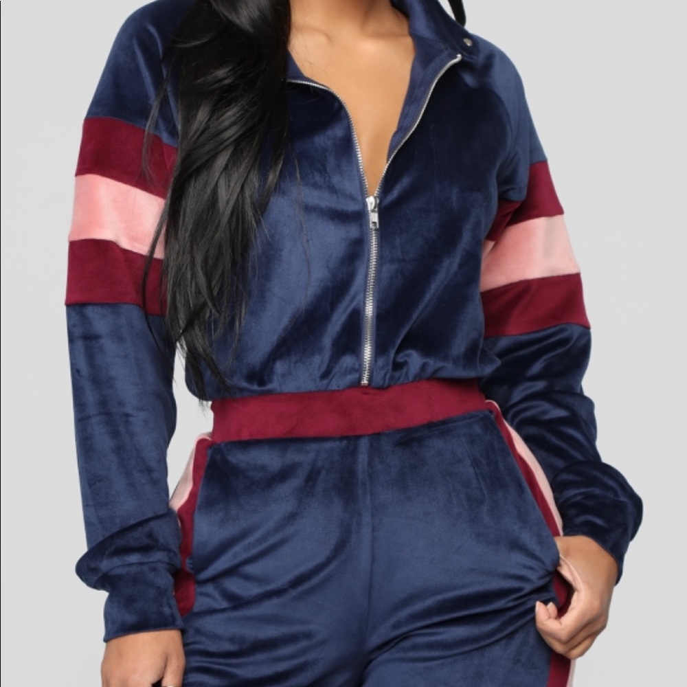 FASHION NOVA JUMPSUIT